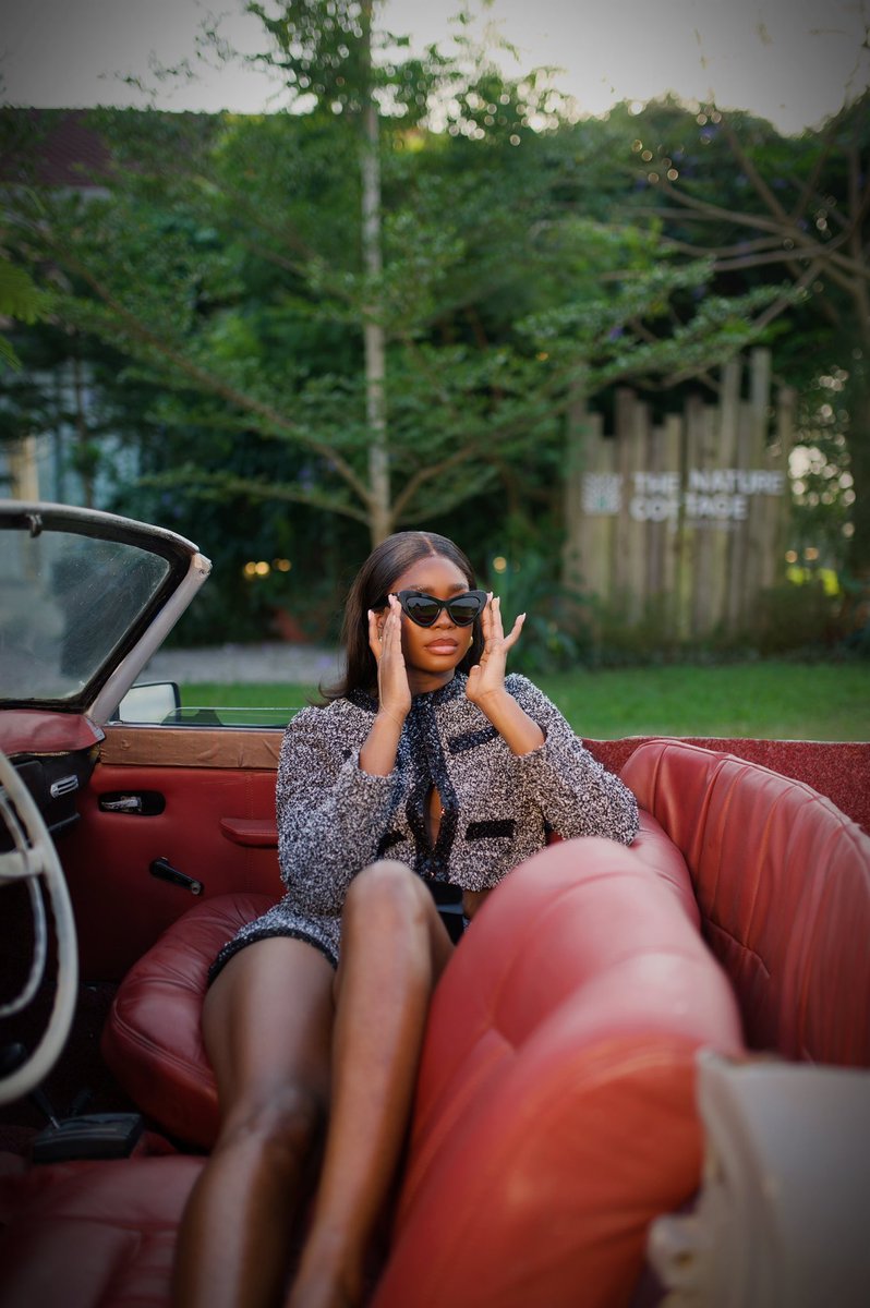 dede_ashiogwu's tweet image. Crafted and designed for bold moves because every outfit tells a story🤍 
@miskayboutique