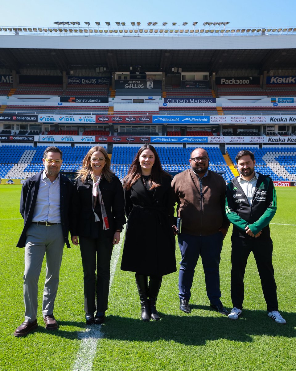 Club_Queretaro's tweet image. Ayer tuvimos reunión operativa con personal de @FMF y @miseleccionmx, para darles a conocer avances en las mejoras que se implementan en el Estadio Corregidora, como parte del trabajo en conjunto con la Oficialía Mayor del estado. 🤝

#ResetAzulyNegro