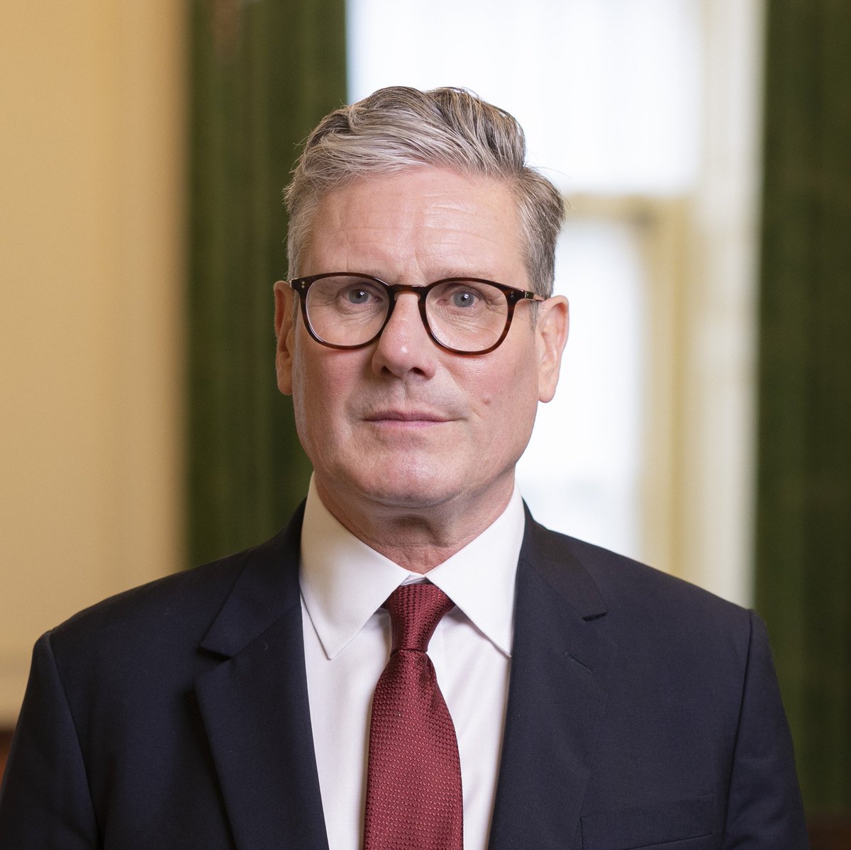 UpdateWasPlain's tweet image. 🚨Starmer lands in Beijing: 1st UK PM visit in 8 yrs. Meets Xi for trade, security &amp;amp; rights talks.🇬🇧🇨🇳