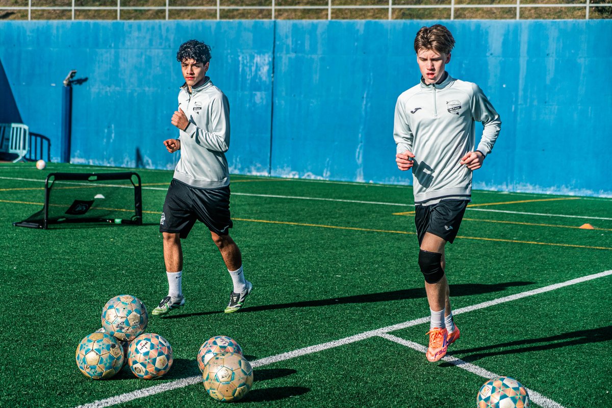 🎥 Session moments.

#footvia #tryouts #soccertryouts #trainings #barcelona #spanishleague #socceracademy #futbolcat #nextlevel