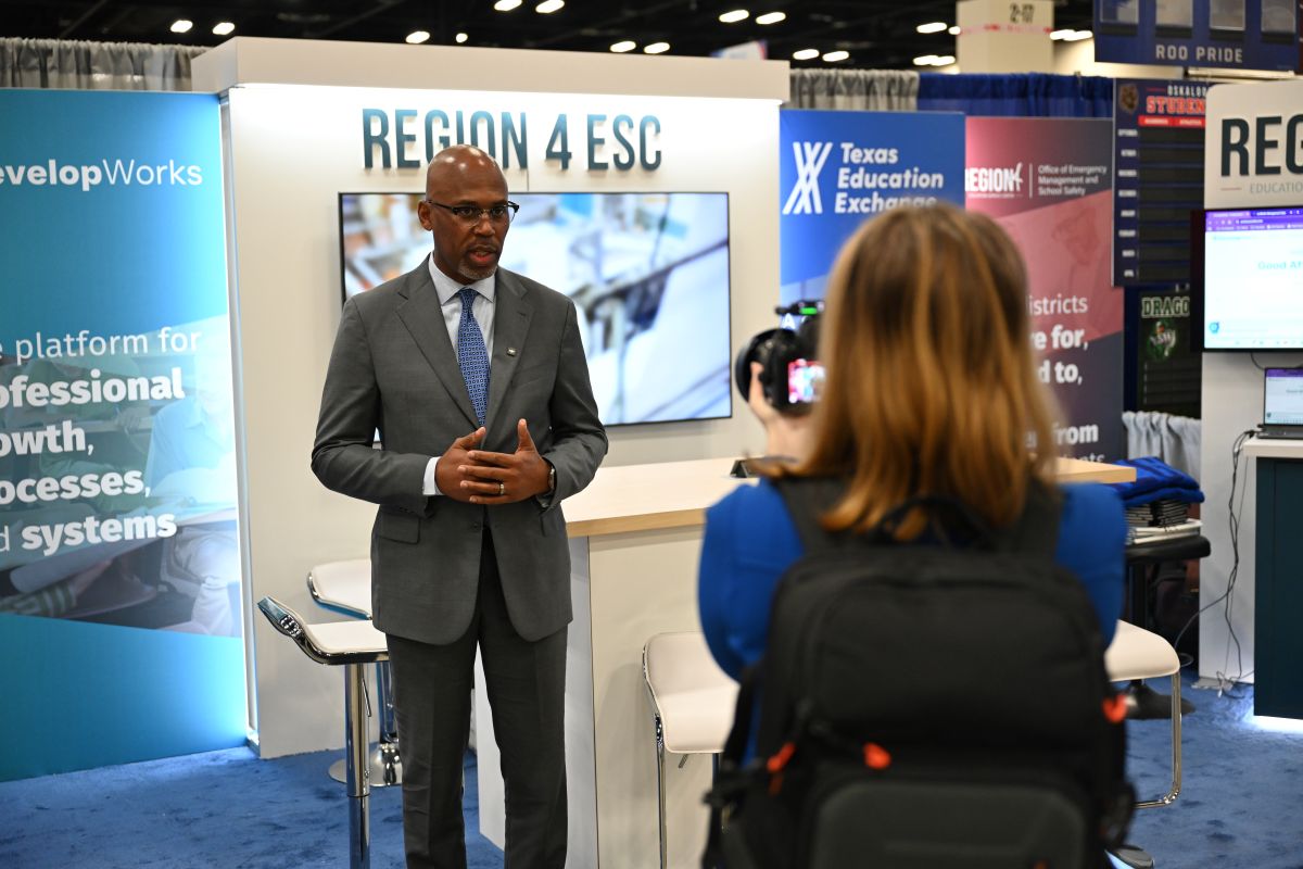 Region 4 ESC tweet media