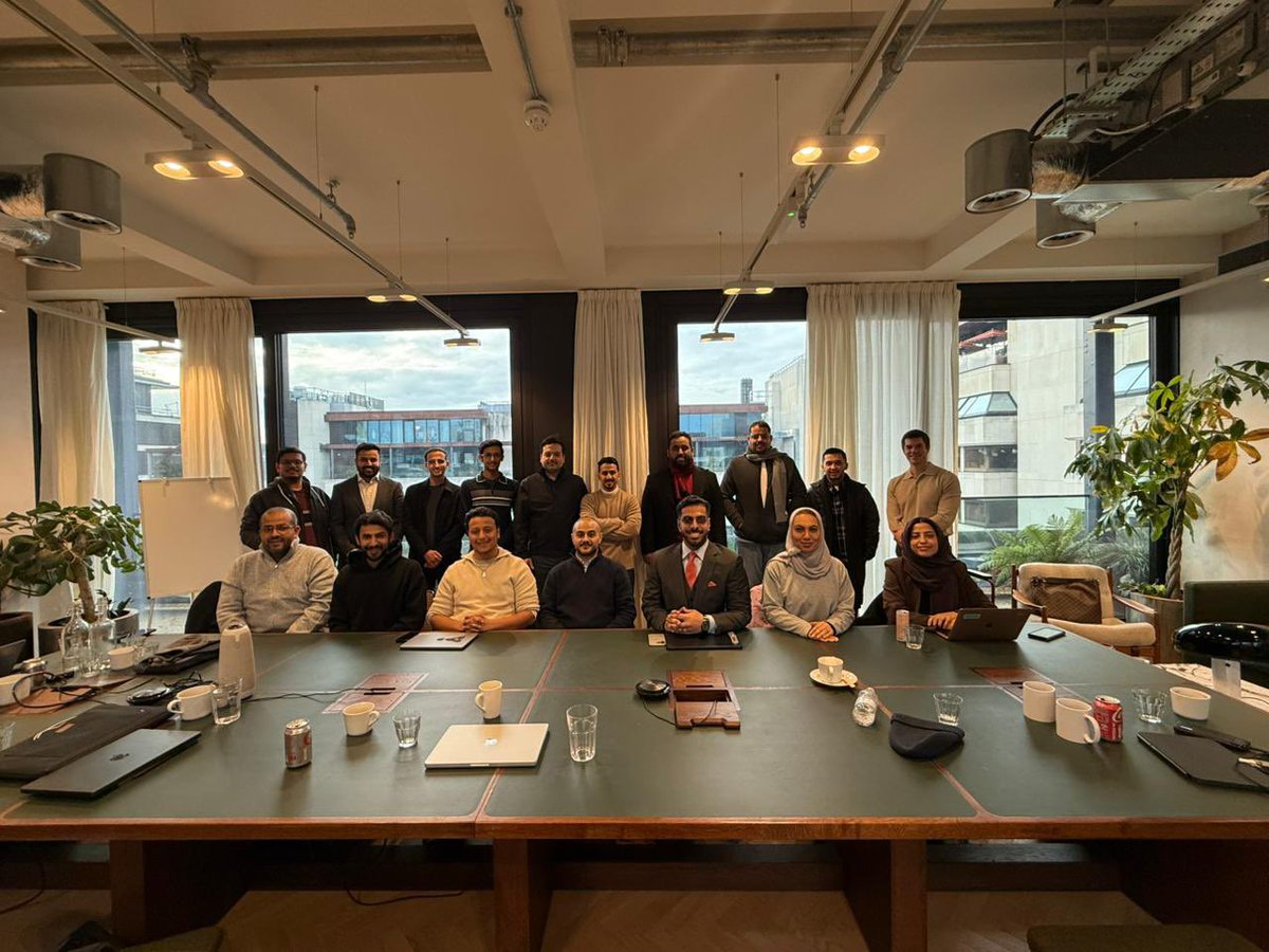 YousefMutairiSA's tweet photo. #MCIT, #London, UK Venture Ecosystem https://t.co/DmmIEiAjIV