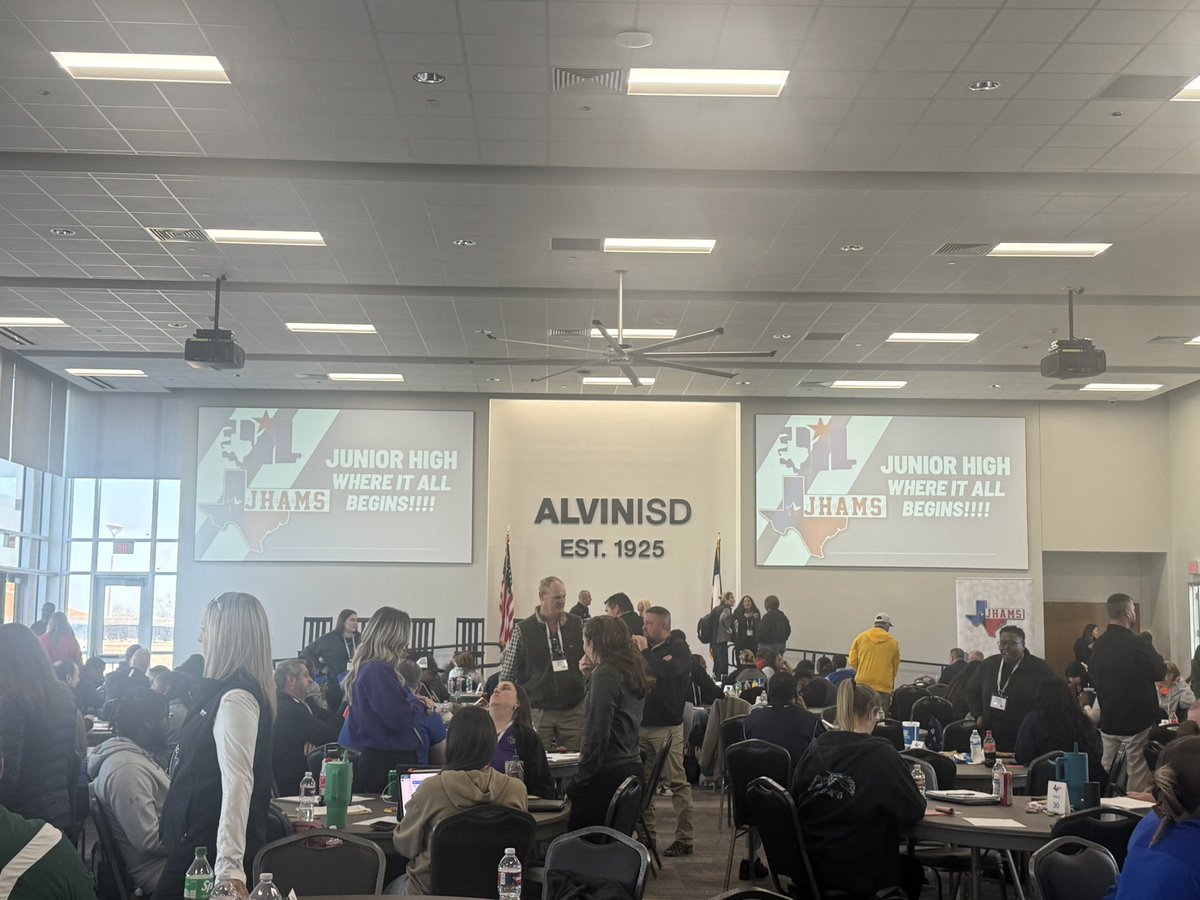 Coach_ASingh's tweet photo. Thank you, @OfficialTHSADA , for investing in junior high coaches today. Great clinic and great reminders of why we do this! #whereitallbegins @LadyLji https://t.co/Xwih1M4b8j