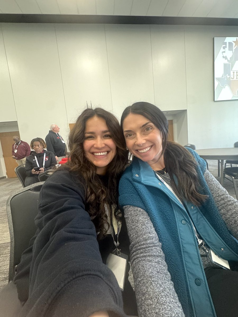 Coach_ASingh's tweet photo. Thank you, @OfficialTHSADA , for investing in junior high coaches today. Great clinic and great reminders of why we do this! #whereitallbegins @LadyLji https://t.co/Xwih1M4b8j