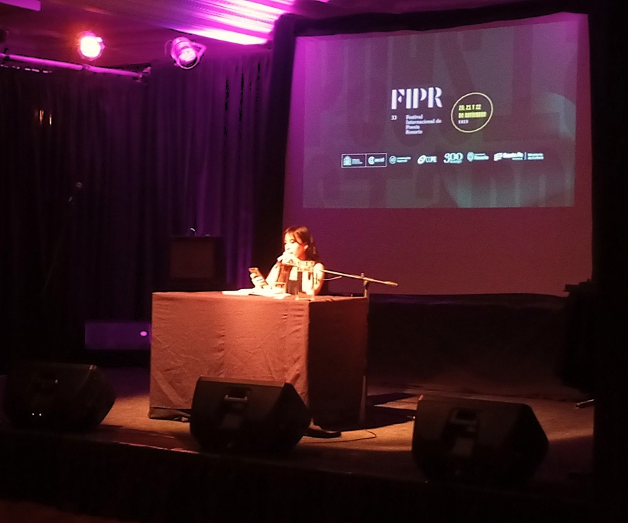 Para Escuchar  
XXXIII Festival Internacional de Poesía Rosario 2025
Trasnoche I. <a href="/FIPRosario/">Festival Internacional de Poesía de Rosario</a> 
Plataforma Lavardén
Ciudad de Rosario
23 hs. 20 Noviembre 2025
sonidosderosario.com.ar/audio/xxxiii-f…