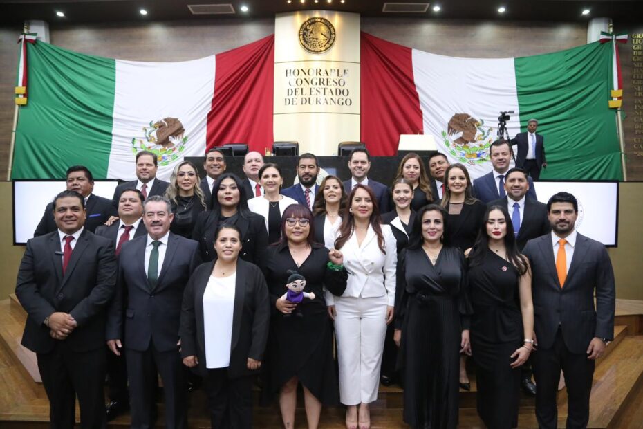 razacero tweet media
