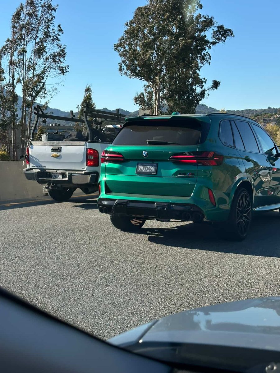 RPLATE in the wild 👀✨ Once you get one, you start spotting them everywhere. At shows, on the freeway, parked at your favorite spot, you can’t unsee it. 

Visit reviver.com to find a local dealer near you!

#ReviverAuto #RPLATE #DigitalLicensePlate #CarTech
