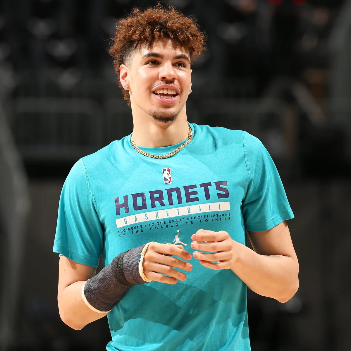 KalshiHoops's tweet photo. NBA Best +/- in 2026:

+135 — Brandon Miller (CHA)
+133 — LaMelo Ball (CHA)
+125 — Moussa Diabate (CHA)
+124 — De'Anthony Melton (GSW)
+112 — Shai Gilgeous-Alexander (OKC)
+107 — Josh Green (CHA) https://t.co/NSoM118eei