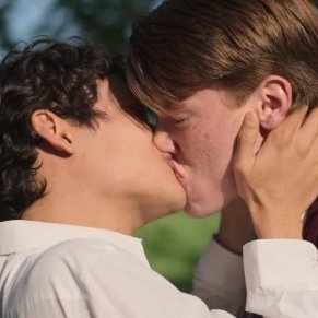 thinking about the difference between the first wilmon kiss being completely in the dark and the last wilmon kiss being completely in the light because they're actually free now