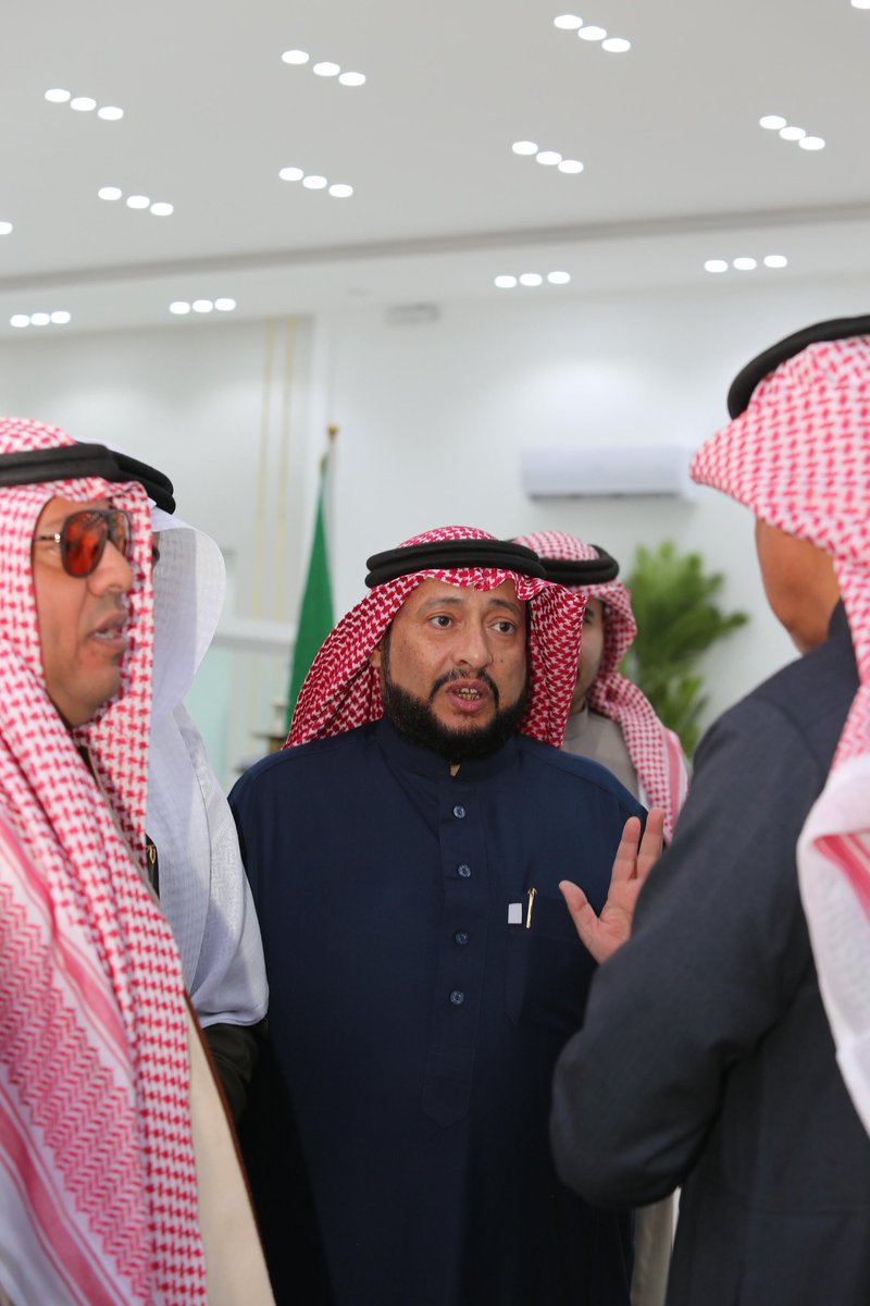 شكر وتقدير لشريك النجاح
  للاعلامي المميز الاستاذ ثامر القمقوم رئيس مجلس جمعية اعلاميي الحدود الشمالية   على حضوره  اختتام برنامج التمكين الرقمي الموجهه لنخبة القطاع الثالث تحت شعار احتفاءً بالانجاز وتقديراًللجهود وايماناً بصناعة المستقبل الرقمي