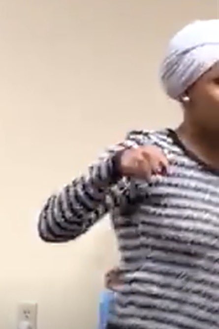ThingMother's tweet photo. @jason_howerton How dare she raise her fist at a constituent who was just expressing his First Amendment right! She’s far too violent to represent her neighbors in Congress. https://t.co/B7QrQDcgmM