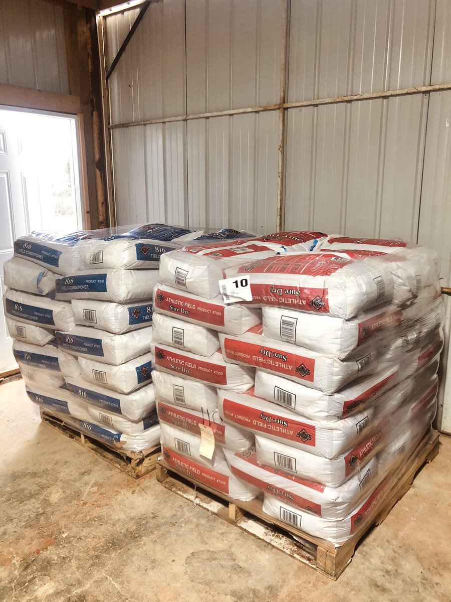 DIRTGottaLoveIt's tweet image. Spring is coming 🤙🏼

#loadup #DIRTGottaLoveit #groundscrew #baseball #softball