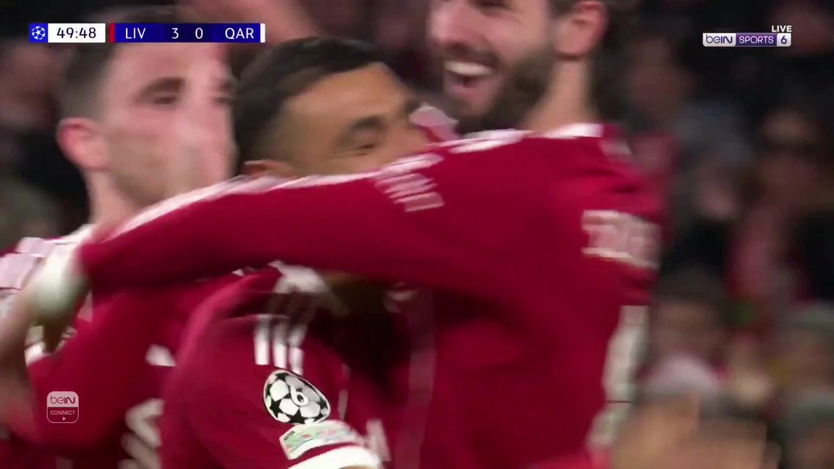 النجم المصري محمد صلاح يوقّع على هدف الاطمئنان للـ"ريدز" بطريقة رائعة #دوري_أبطال_أوروبا 