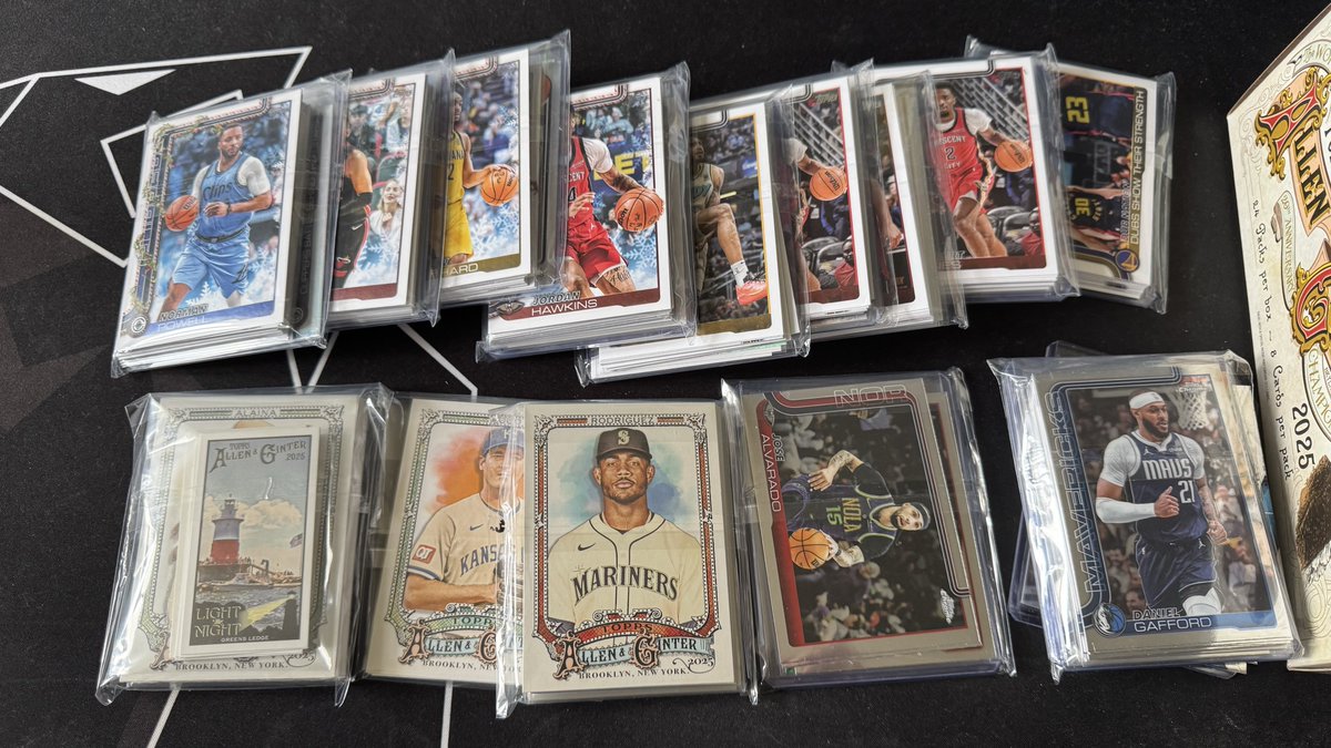 Retour de breaks des frères <a href="/Siotimecards/">Siotime</a> avec un emballage du colis au top. 
Je vais pouvoir finir le classeur des <a href="/Topps/">Topps</a> flagship 😁
Toujours un plaisir de regarder les breaks et des échanges au top 👌