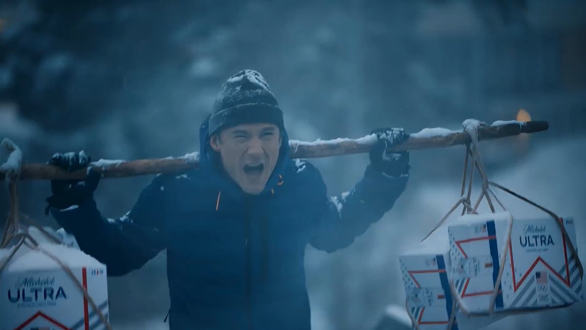 andordameron's tweet image. never thought i’d be so obsessed with a beer ad but omg lewis pullman and kurt russell y’all are everything 🫶🏻