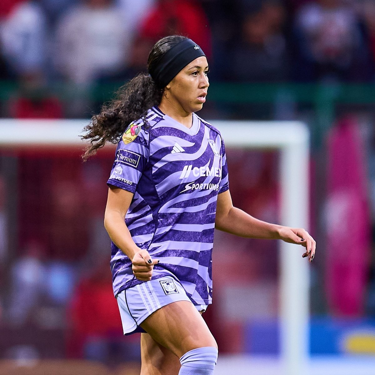 Aaliyah Farmer se va de Tigres Femenil.

La defensora deja a las Amazonas tras un año por temas personales. Falta confirmarse el club al que se irá.

Maricarmen Reyes sigue.