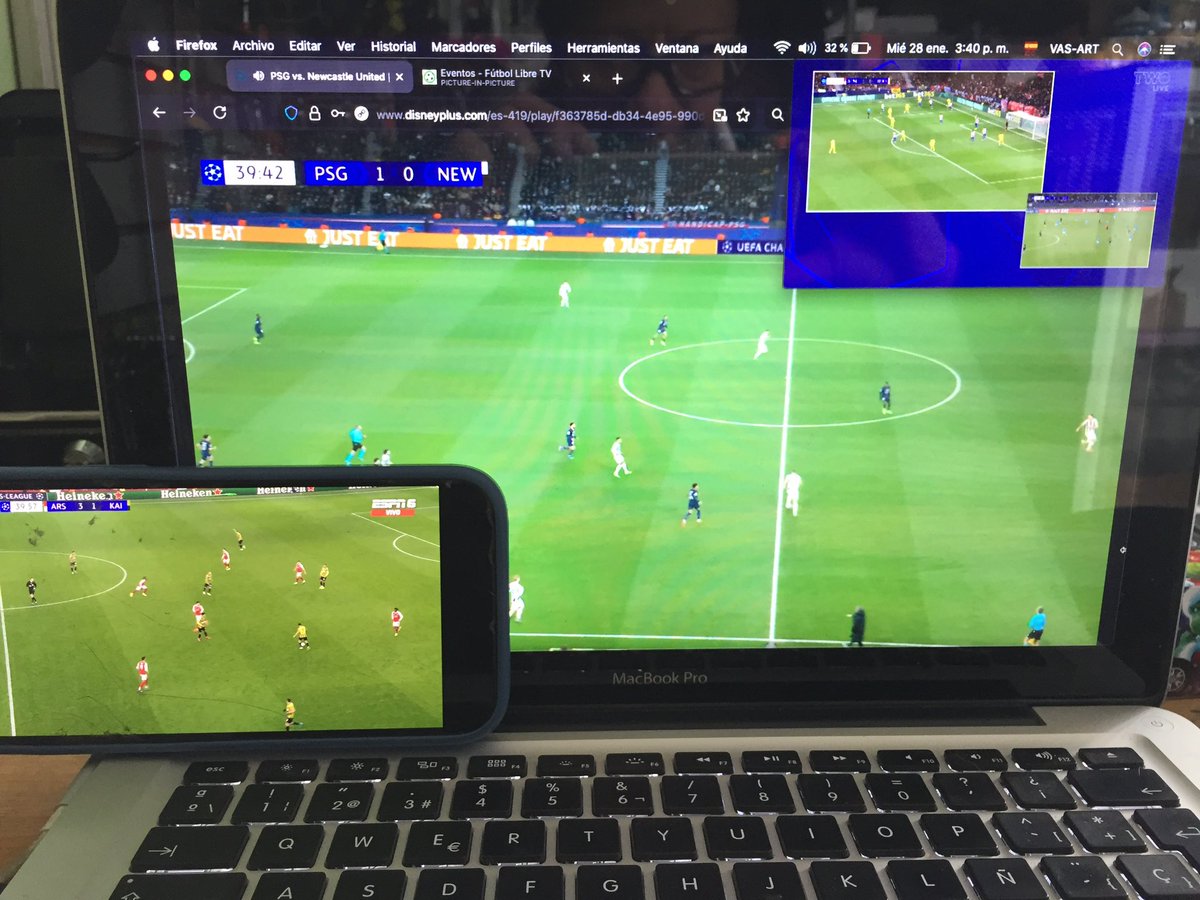 verokahlua's tweet image. Como dicen, no es de dios que jueguen todos los partidos a la vez, qué al huevo @ChampionsLeague #ChampionsLeague2026 #uefachampionsleague