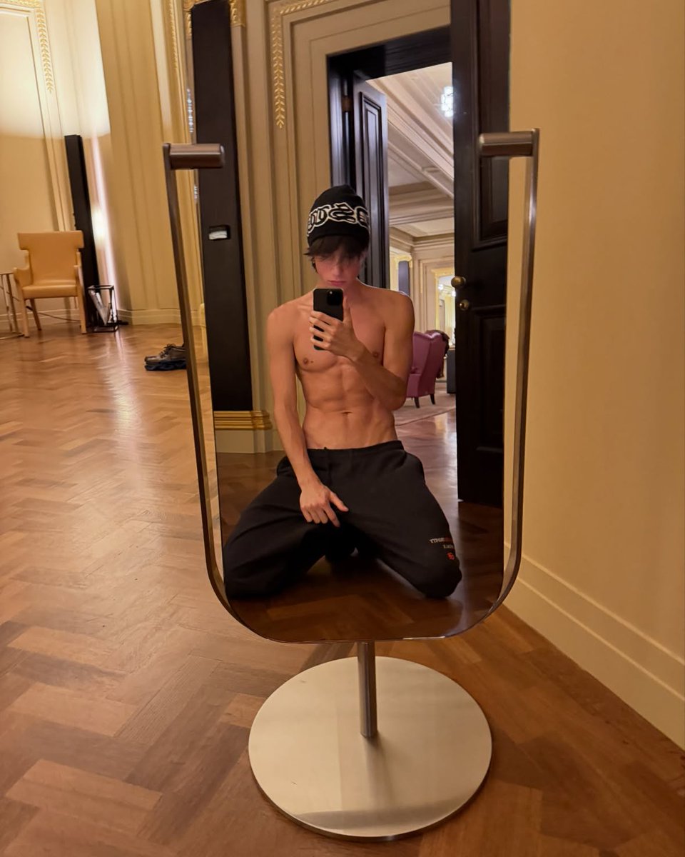 DannyRole's tweet image. Alive 😁

#LGBTQIAEndofJanuary