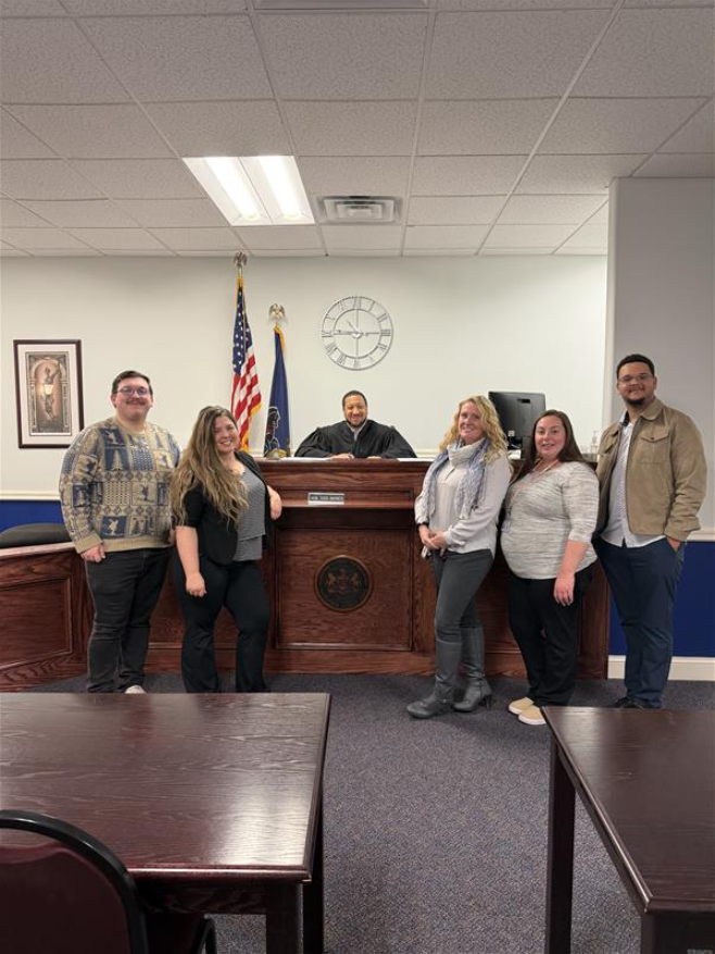 HHSMontcoPA's tweet image. We’re excited to welcome PROACT as a new partner in #CommunityConnections Court!

Together, we’ll support individuals facing substance use challenges, helping them navigate the legal system while connecting to housing, mental health, &amp;amp; recovery resources.

#RecoveryIsPossible