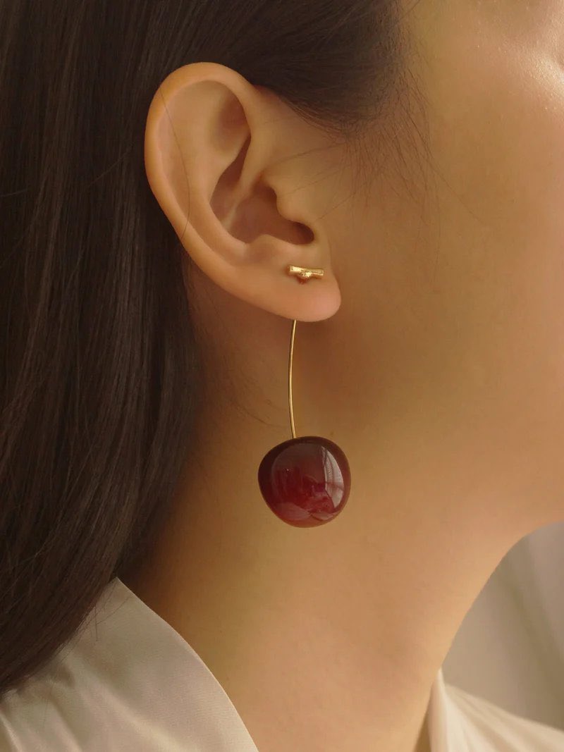 aesttics's tweet image. cherry earrings 🍒