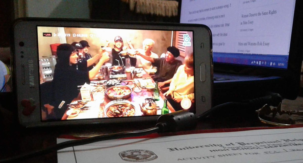 i present to you, a bts live from vlive back in 2018 🥲