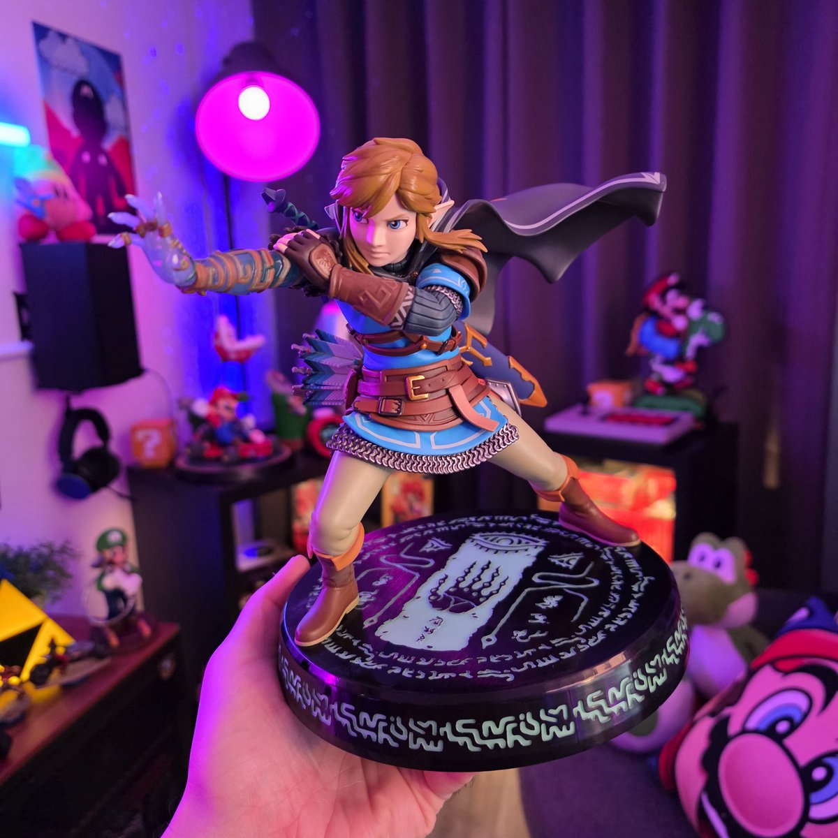 gummerpaladin's tweet image. Han llegado cositas de @xtralife_es !! Link de Tears of the Kingdom y un recopilatorio de dos los #Trails que me faltaban! Y en @TodoConsolas he conseguido otro Trails, el from Zero! 🔥