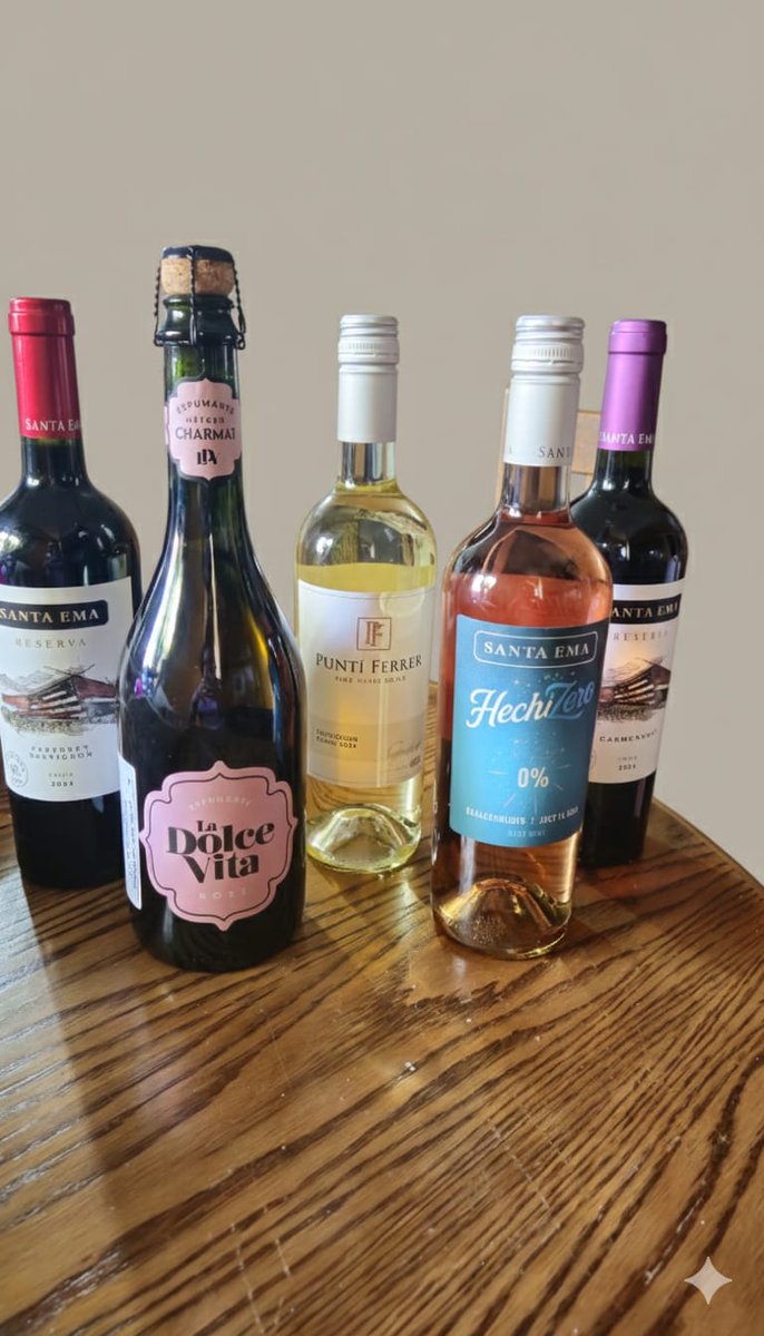 Vendo estos vinos, porque yo no bebo.
Estoy sin pega en este momento así que necesito vender algunas cosas mientras no me llega el seguro.
Cada uno en $5.000
El 0% alcohol que es como un aperitivo a $3.000
Ayude con RT por favor, gracias.🙏🏻❤️
