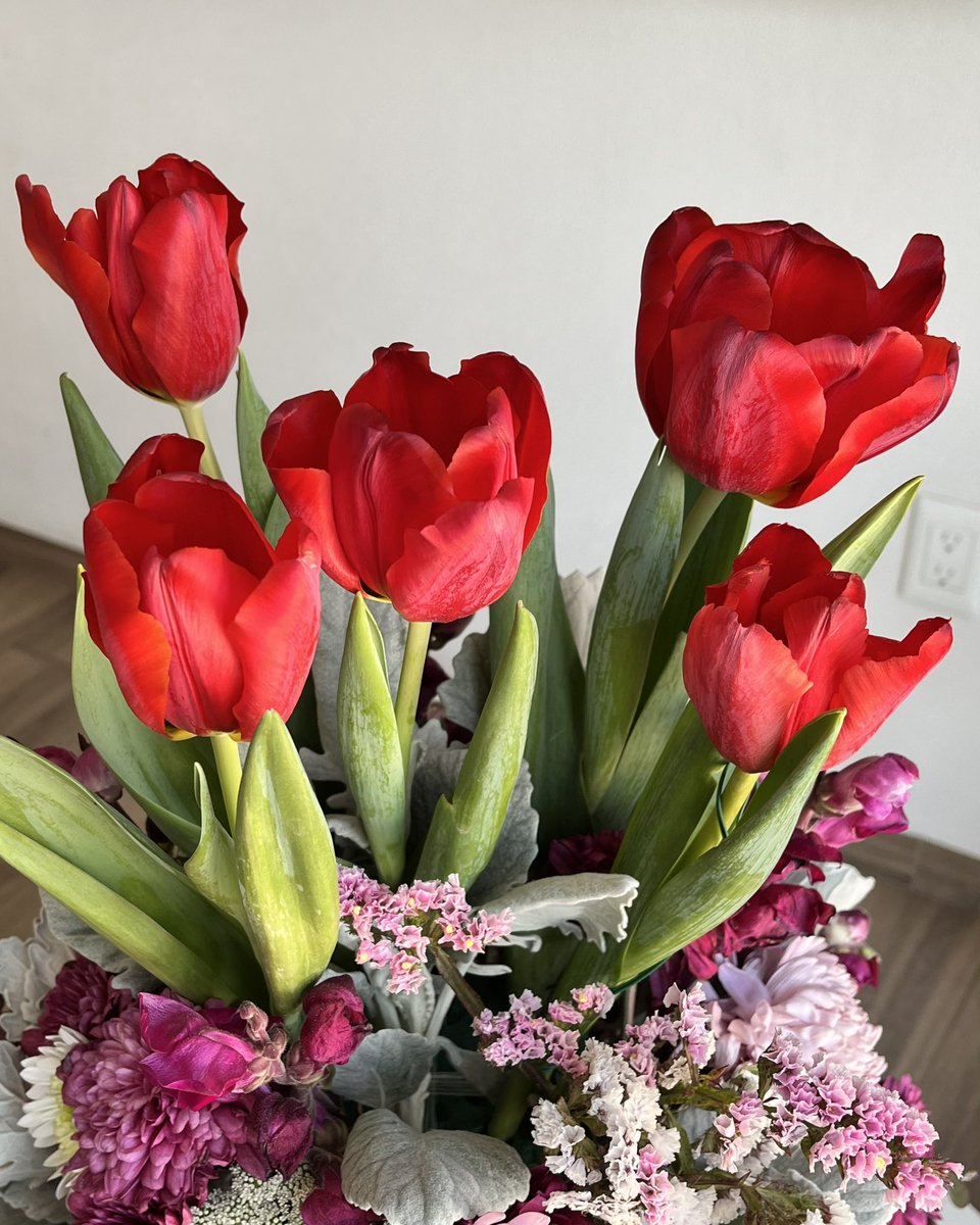 donmorado's tweet photo. #LuckyBoy ⚡️🌷💜 https://t.co/ltUi2394lC