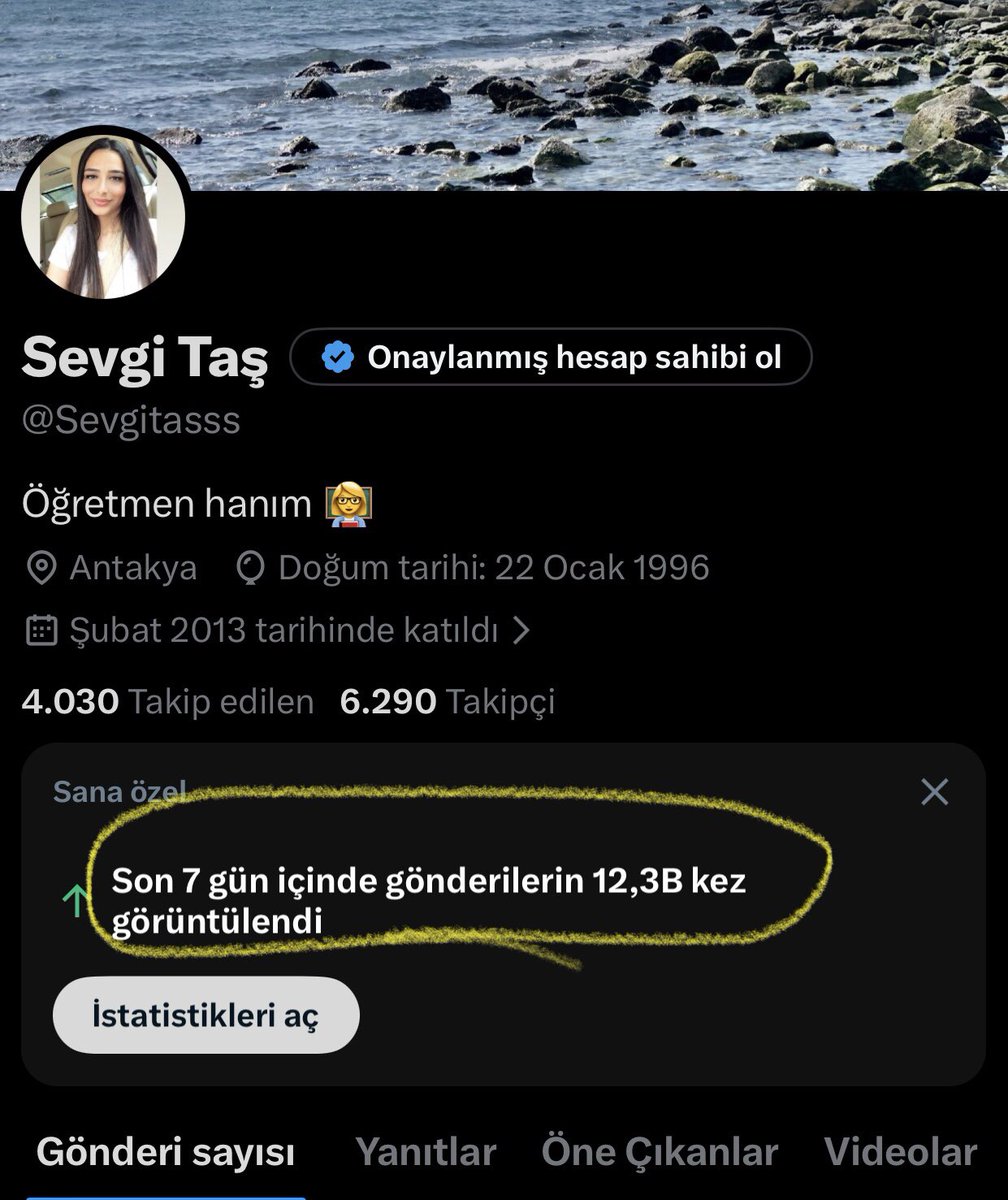 Sevgitasss's tweet image. Birileri beni baya bi gözetliyor.