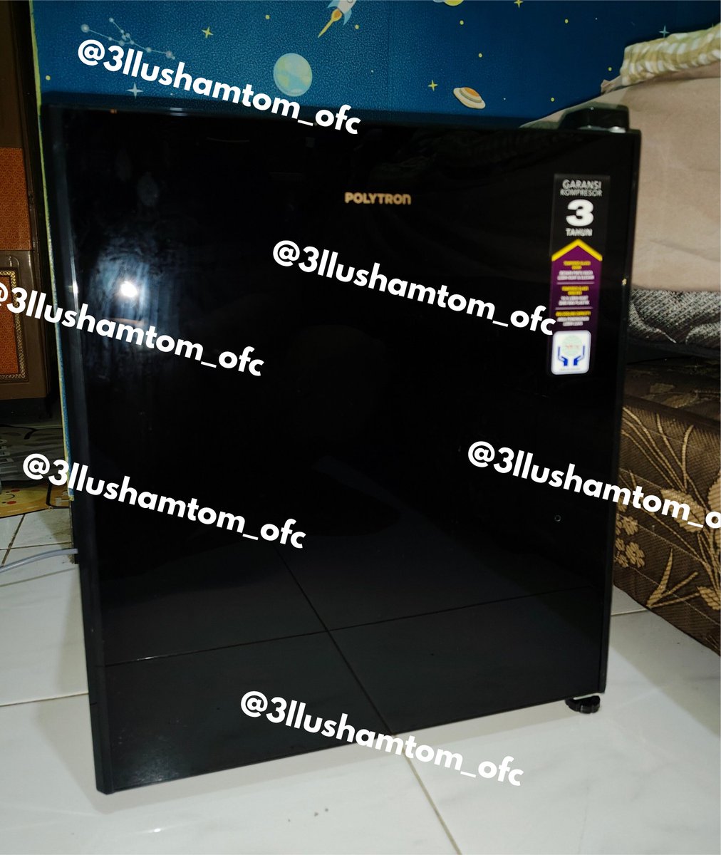 3llushamtom_ofc's tweet photo. WTS #WTS #KULKASMINI
Harga 1 jt
Polytron
7 bulan pemakaian
Include cetakan es
Bagian freezer lebih luas dibanding yang lain
Masih ada kartu garansi 3 Tahun Kompresor
Kapasitas 50 Liter (Penyimpanan 40 Liter, Freezer 10 Liter)
Konsumsi Daya 65 watt
Jaktim, Duren Sawit https://t.co/kKNwjMk8Iq