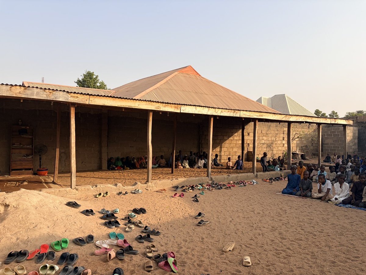 𝐻ussainmk. tweet media