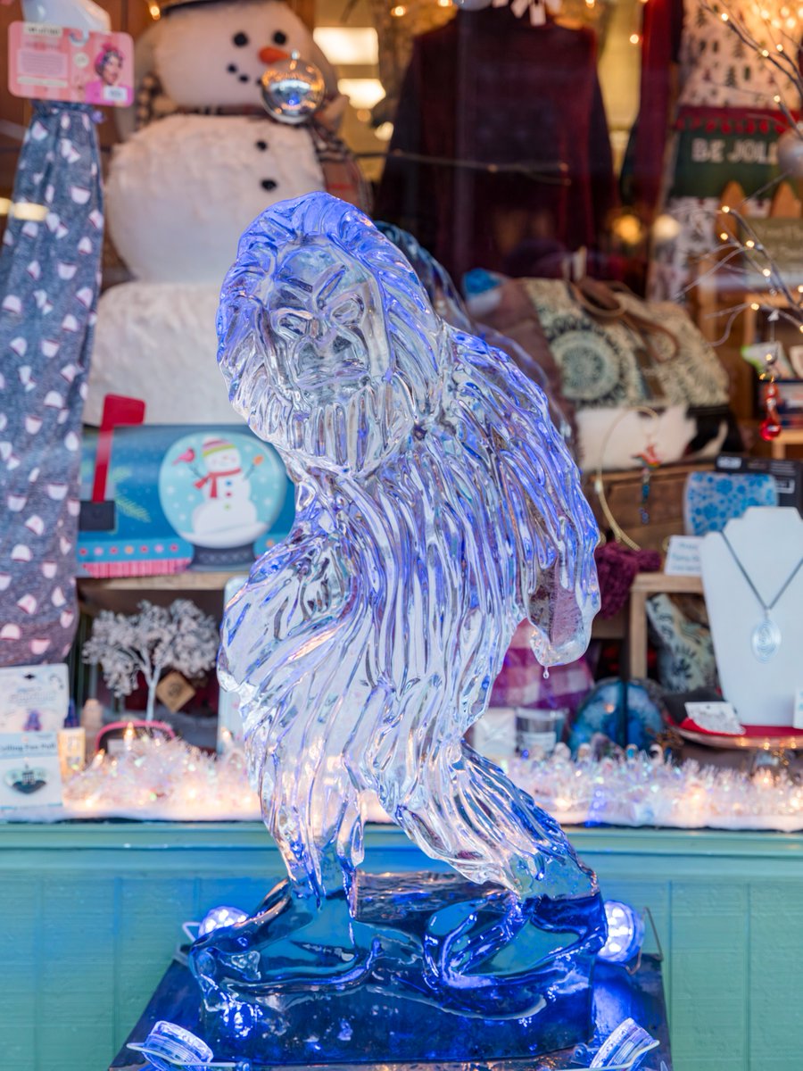 southeasttouris's tweet photo. ❄️ Visit Haywood Ice Fest Weekend is a Signature Event of the Southeast!

🗓️ Jan 30 – Feb 2, 2025 | 📍 Haywood County, NC

From live ice carvings 🧊 to torch runs 🔥, skating ⛸️, and snow-filled fun, it’s winter magic in the mountains!

🔗 https://t.co/tD7lMNJOS0 https://t.co/Srgt3Ge6w2