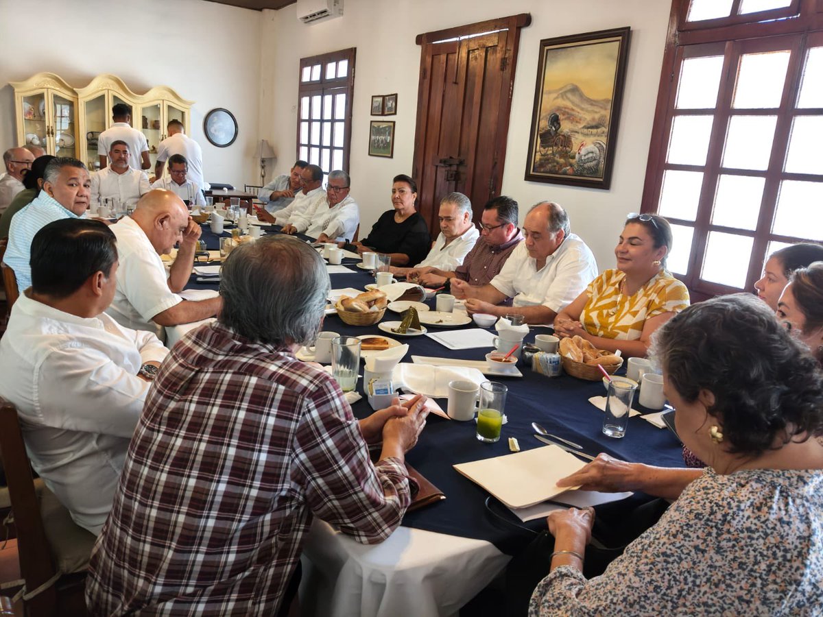 En asamblea con el Colegio de Notarios Región Costa de #Chiapas #Tapachula