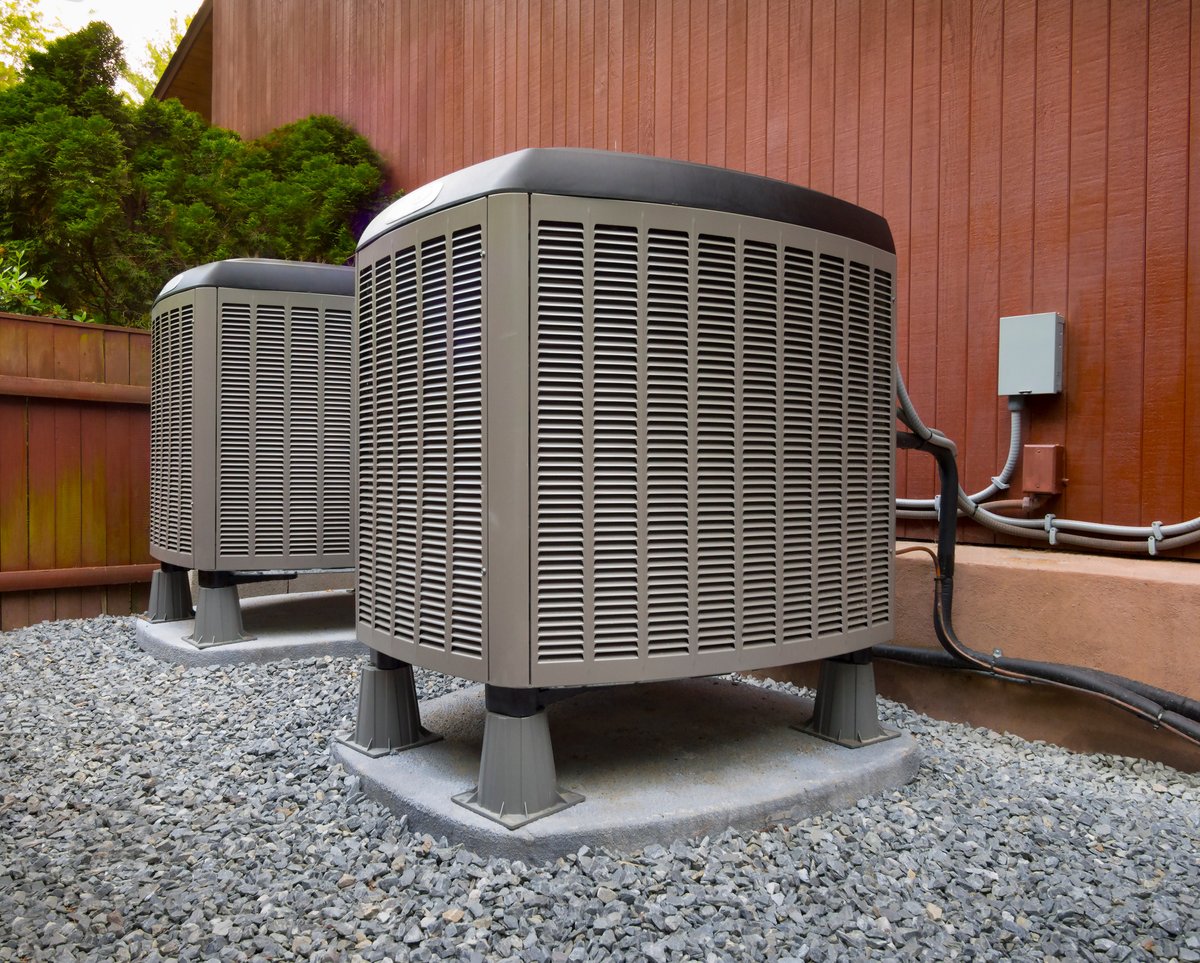 TimKyleElec's tweet image. Your HVAC system works hard every day to keep your home comfortable. It cools the house during the summer and warms everything up when winter temperatures drop. timkylecompany.com/hvac-services/…