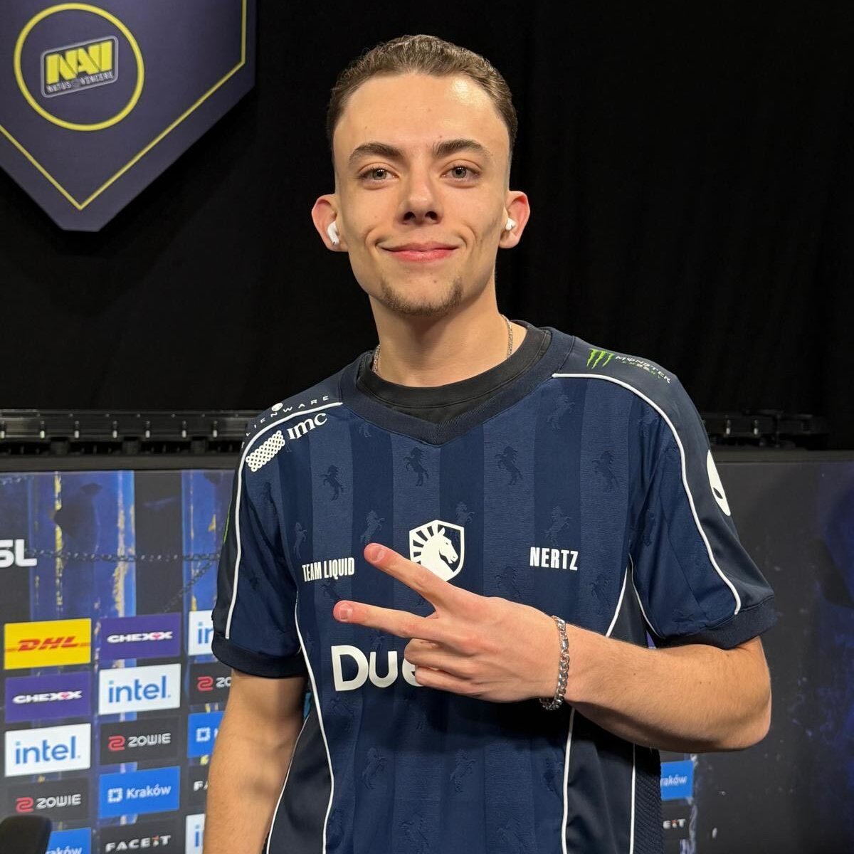 TeamLiquidCS's tweet image. bro looking fresh @KrimboCS