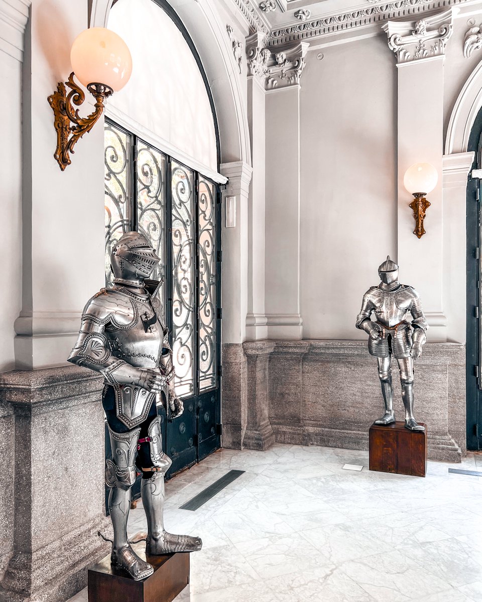 Visita_Madrid's tweet image. ¿Buscas un museo diferente? El Lázaro Galdiano mezcla grandes nombres como Goya o El Greco con armas, textiles y objetos históricos en una casa que ya merece la visita por sí sola.

#Madrid #Museos #VisitMadrid