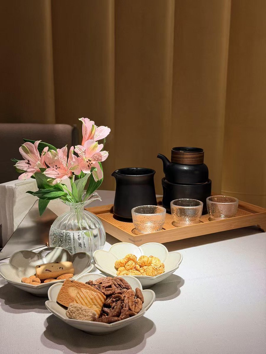 RunCollar7's tweet image. 朝起きてお茶を飲むと、気分がすごく良くなりますね！