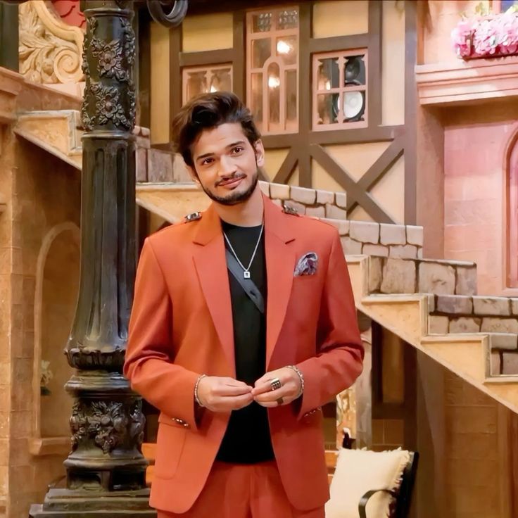 When narratives were loud, Munawar stayed lucid.
Clarity is a superpower.

BB17 GOAT WINNER MUNAWAR