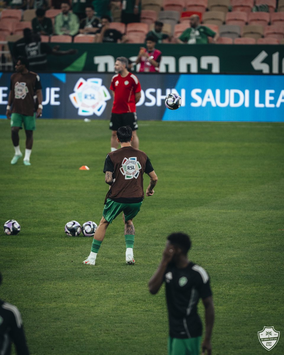 إحماءات رجالنا 💪🏼

#الأهلي_الاتفاق #دوري_روشن_السعودي