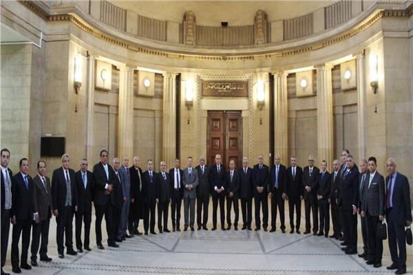 عاجل.. «القضاء الأعلى»: المجلس هو المختص وفقاً للدستور والقانون بكل ما يتعلق بشئون القضاة والنيابة 