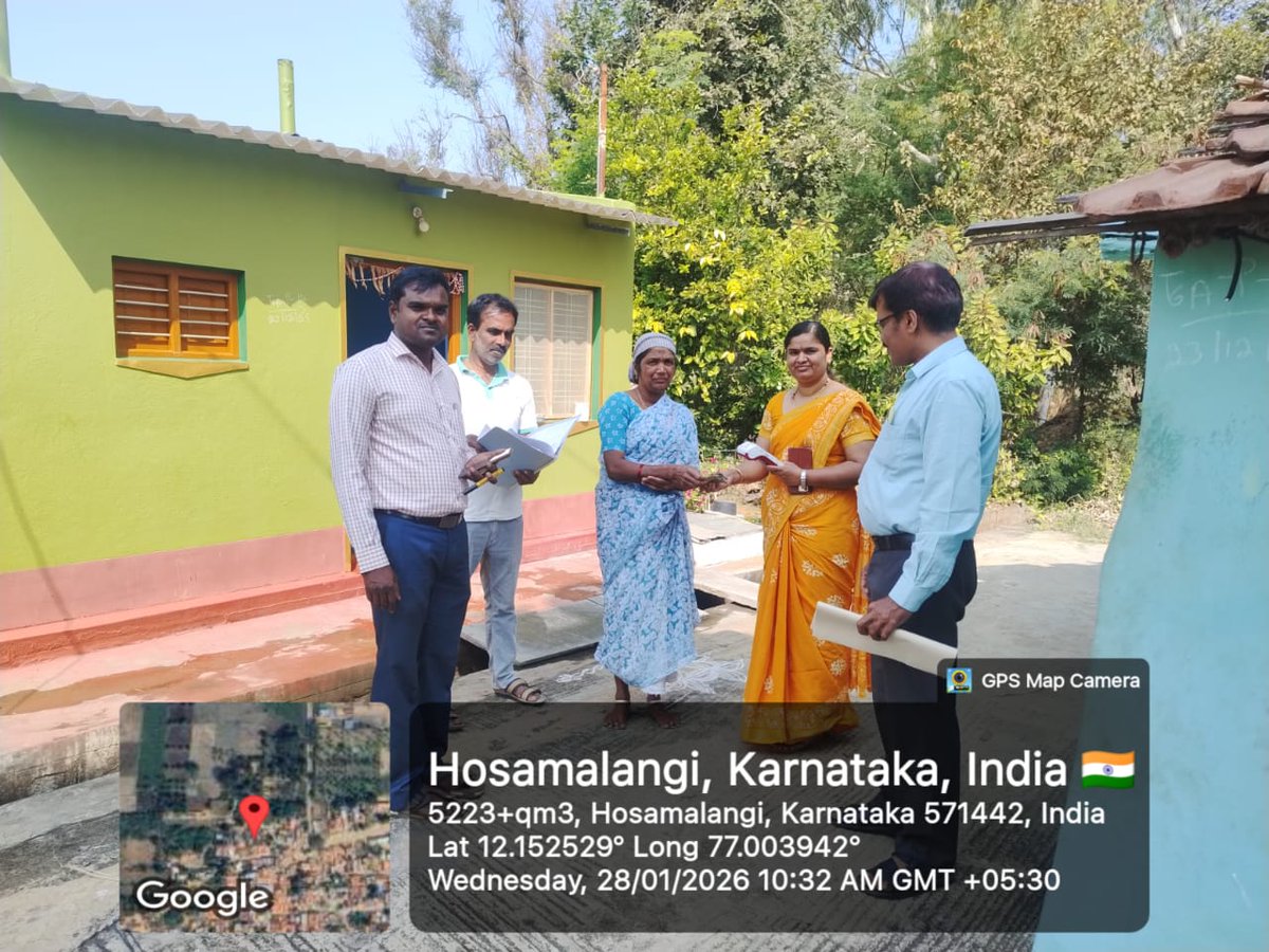 ZP_chanagar's tweet photo. ಇಂದು ಬುಧವಾರದ ವಿಶೇಷ ತೆರಿಗೆ ಸಂಗ್ರಹ ಅಭಿಯಾನವನ್ನು ಚಾಮರಾಜನಗರ ಜಿಲ್ಲೆಯಾದ್ಯಂತ ಹಮ್ಮಿಕೊಳ್ಳಲಾಗಿತ್ತು
ಜಿಲ್ಲಾ ಮಟ್ಟದ ನೋಡಲ್ ಅಧಿಕಾರಿಗಳು ಗ್ರಾ ಪಂ ಗಳಿಗೆ ಭೇಟಿ ನೀಡಿ ತೆರಿಗೆ ವಸೂಲಾತಿಯನ್ನು ಚುರುಕುಗೊಳಿಸಿದರು.

https://t.co/5UDMYDbJiG

@PriyankKharge
@TheKVenkatesh

#Target100% #GP #TP #ZP #Chamrajanagar #RDPR https://t.co/Xl8rj1QBFk