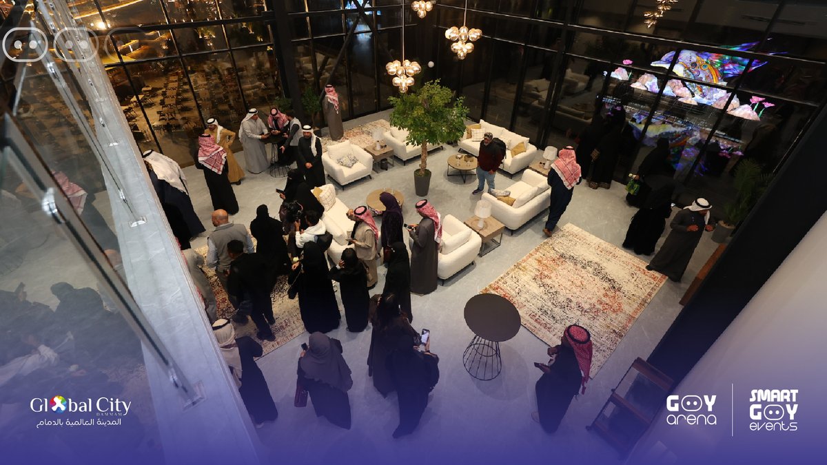 حظيت الجولة الإعلامية لمسرح GOY Arena في قلب المدينة العالمية بالدمام بفرصة اطّلاع واسعة للإعلاميين على مختلف جوانب المسرح وتفاصيله، وما يحتضنه من جماليات تعكس روح ملهمة، وتبرز هوية مسرحية صُممت لتقديم تجربة فنية متكاملة. 

#سمارت_جوي
#جوي_ارينا
#بدينا_وزانَتًْ