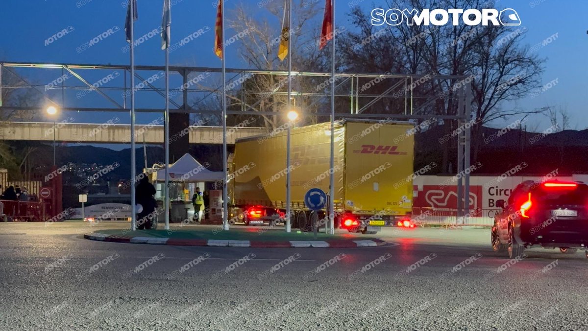Por si alguien dudaba, Soy Motor ha confirmado la llegada del camión al Circuit

También os digo, se sabe que es ese camión porque nos hemos pegado un curro hoy los 3 histórico