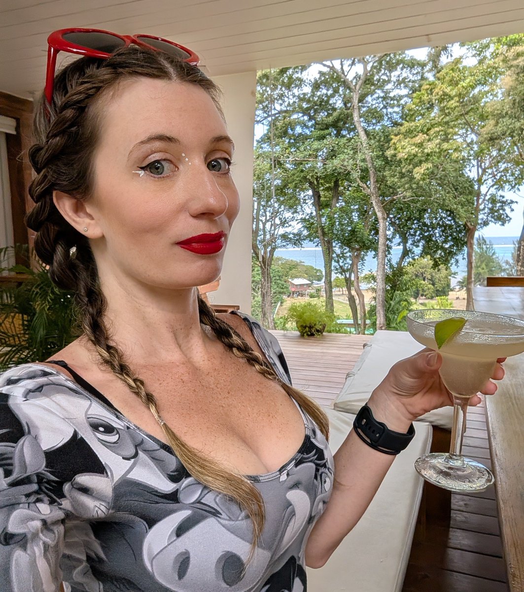 Imagine arguing with me on the Internet while I'm just here *thriving*