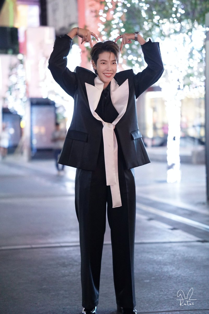 เหมียววววว หล่อมากกก  

#cnp_orio #ป๊ายปายโอริโอ้ 
#PaiPaiOrio 
#TheViralHitsAwards2025