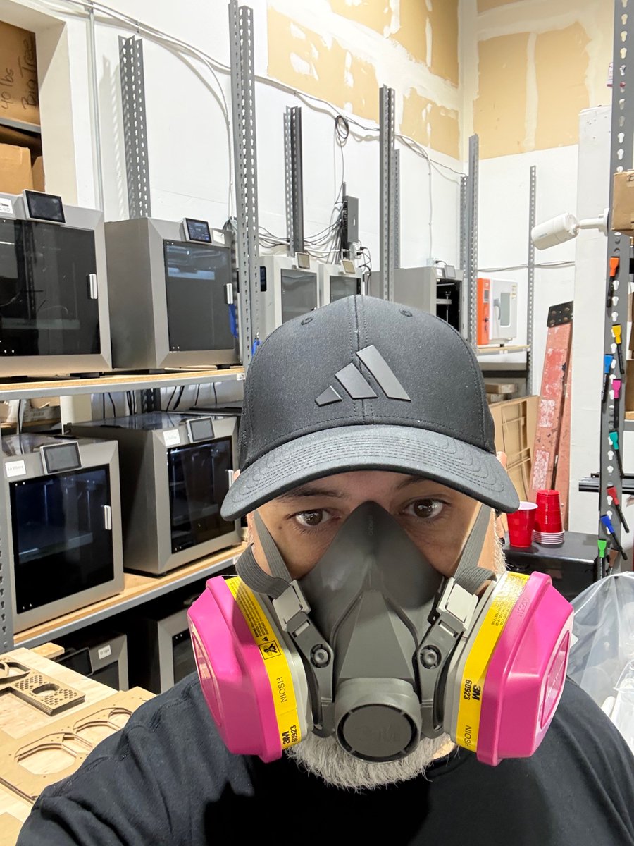 Fabreeko_Hector's tweet photo. “Print farm life: 90% waiting, 9% tuning machines, 1% tactical PPE fashion show”
#3DPrinting #PrintFarm #3DPrintFarm #fabreeko #POV #3DPrinterProblems #MakerLife #AdditiveManufacturing #HazmatVibes #PinkFilters https://t.co/lfVPjesgAN