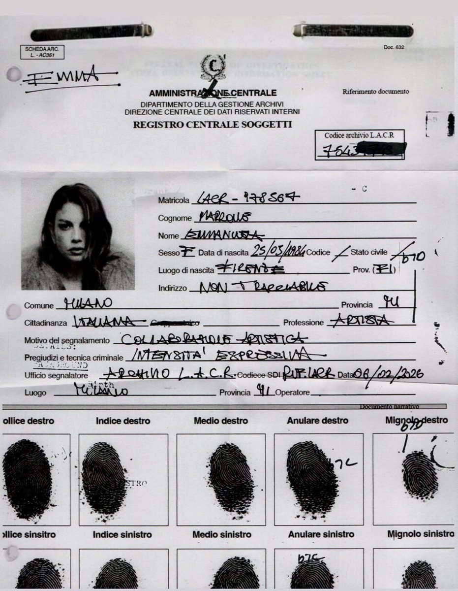 EMMA é presente nel primo disco in ITALIANO di #LACRIM, rapper francese da 4.6 milioni di ascoltatori su Spotify!

📍Uscirà il 6/02