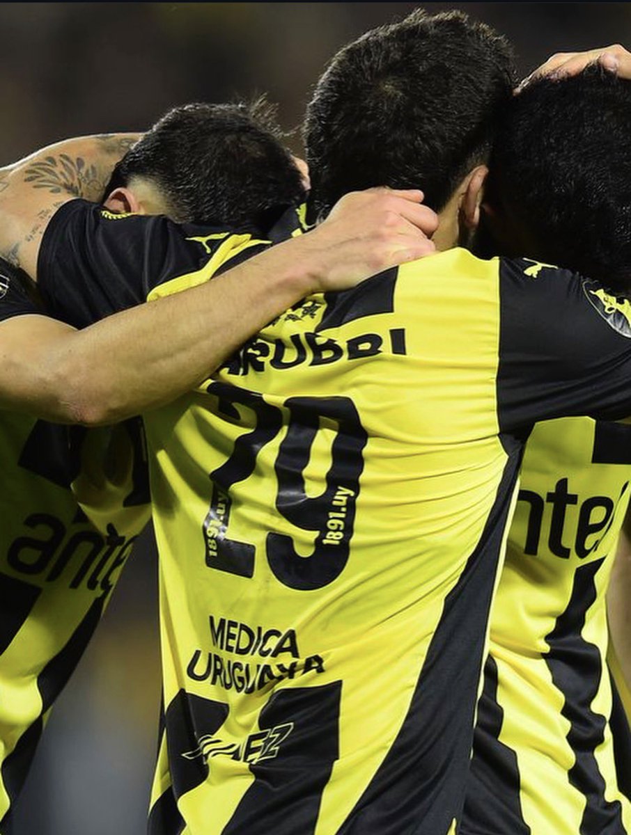 casacasCAP's tweet photo. Peñarol 2025
Erik Remedí #29 
Edición especial por la presentación de la Página Web https://t.co/aOzoj3NqLW https://t.co/2rigtKaf3e