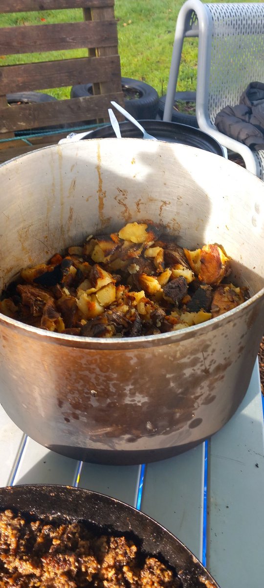 👉 Today in Outdoor Education - <a href="/LanghamOaks/">Langham Oaks</a> Student's braved the cold weather to cook haggis 🍽 on an open fire 🔥 in celebration of #BurnsNight. #RobertBurns 🏴󠁧󠁢󠁳󠁣󠁴󠁿. #SEMH