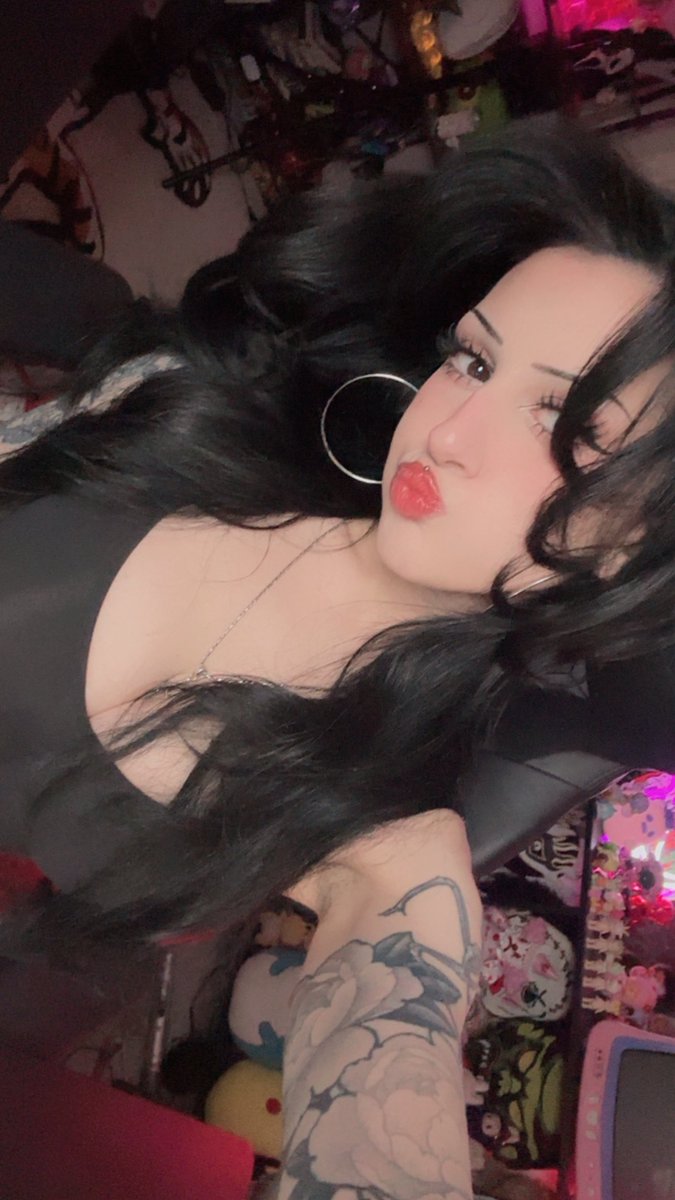 Batz! (rotten) tweet media